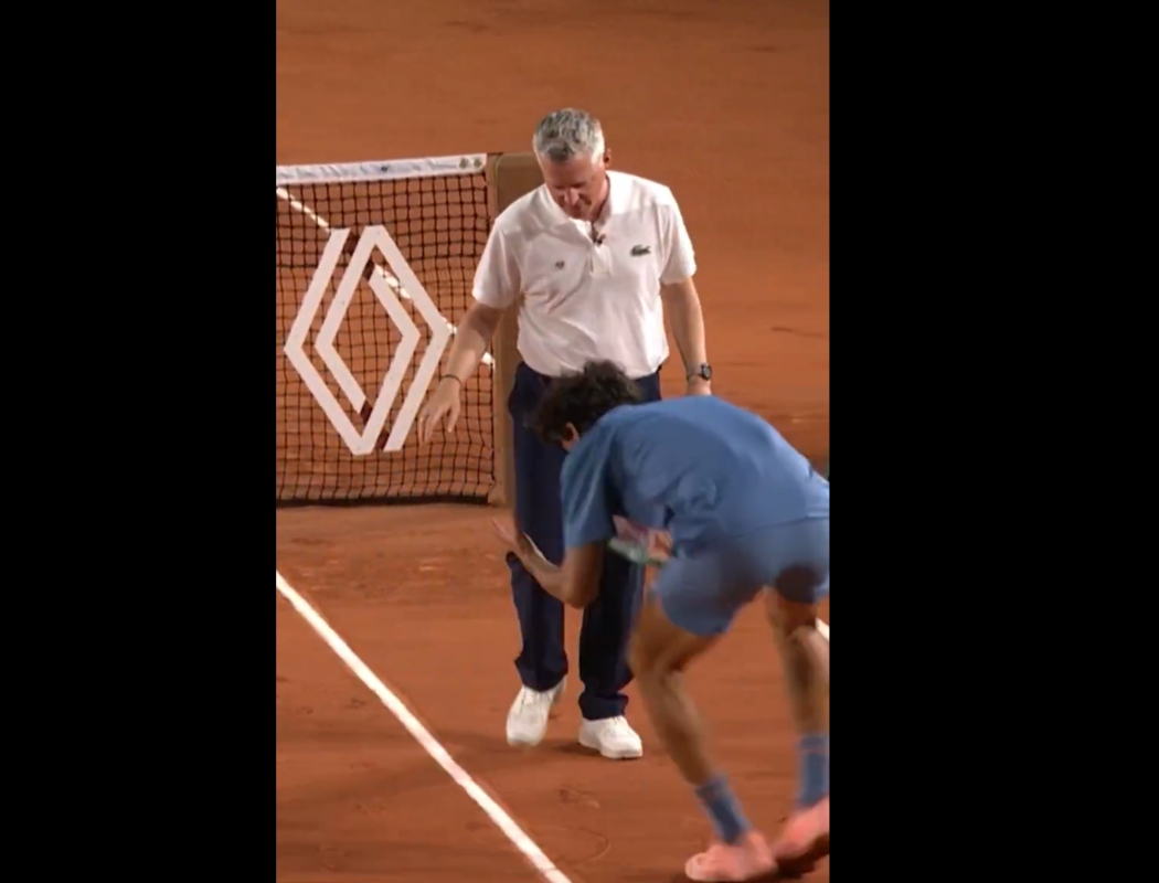 Έξαλλος με τον διαιτητή ο Ερμπέρ στο Roland Garros (vid)