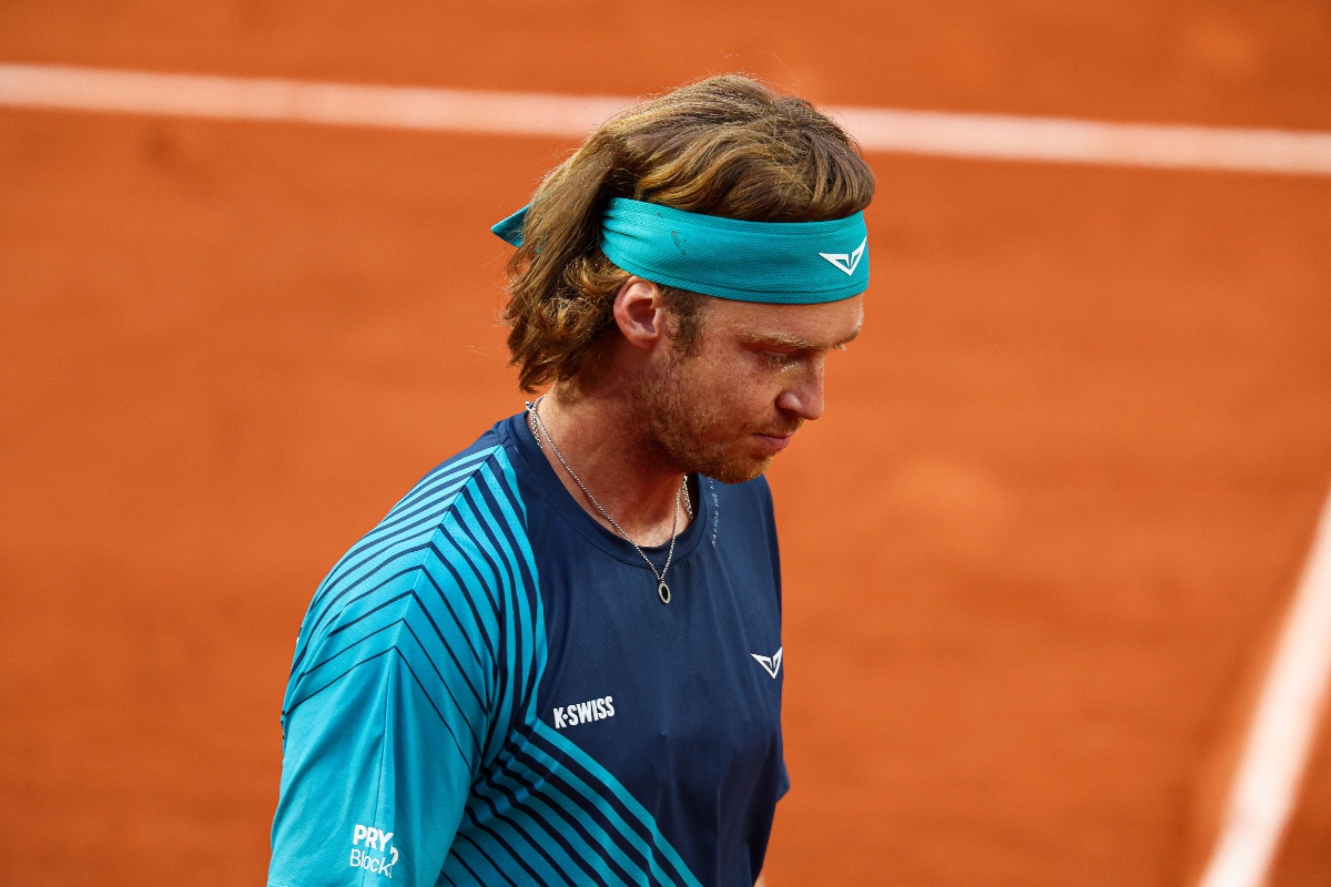 Roland Garros: Εκτός προημιτελικών και ο Ρούμπλεφ
