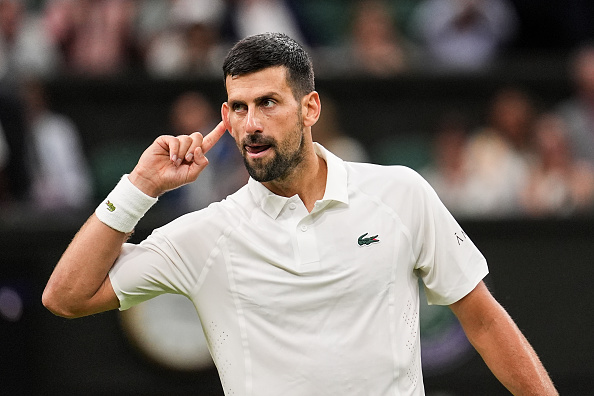 Ο Τζόκοβιτς φαβορί για το Wimbledon μετά την επιβλητική νίκη επί του Τσιτσιπά