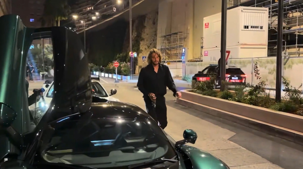 Νυχτερινή έξοδος για Τσιτσιπά στο Μόντε Κάρλο (vid)