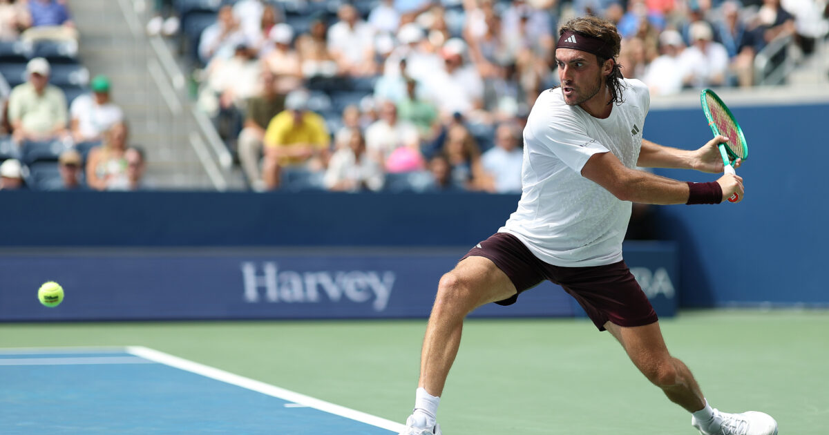 Προς εξαφάνιση το one-handed backhand: Το ρεκόρ από το 1877 και οι τελευταίοι «σωτήρες» featured image