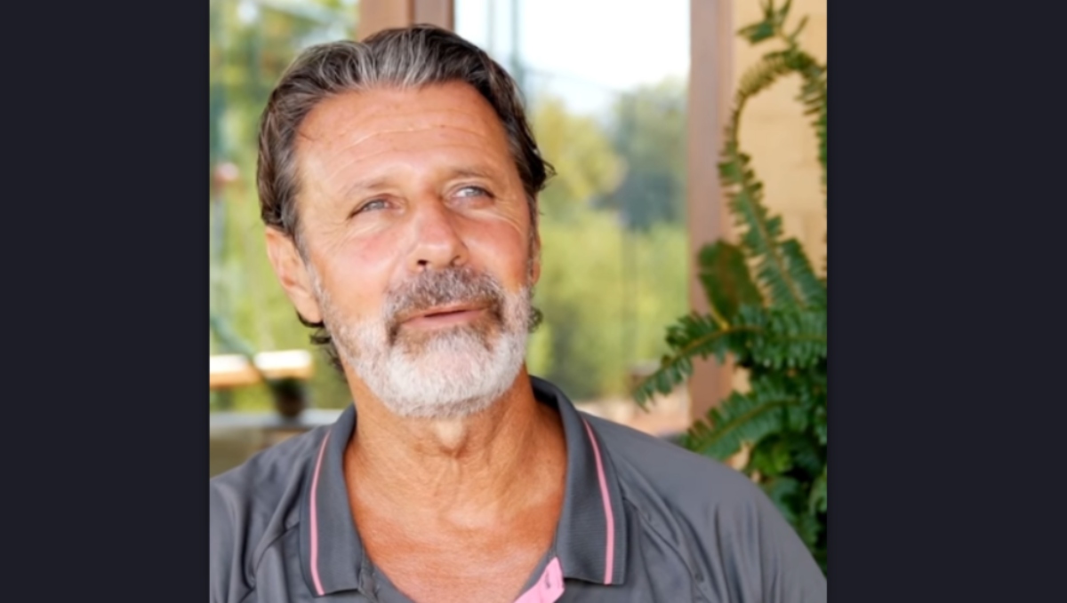 Ο Πάτρικ Μουράτογλου απαντά σε ερωτήματα «αδύνατο να απαντηθούν» για το τένις (vid)