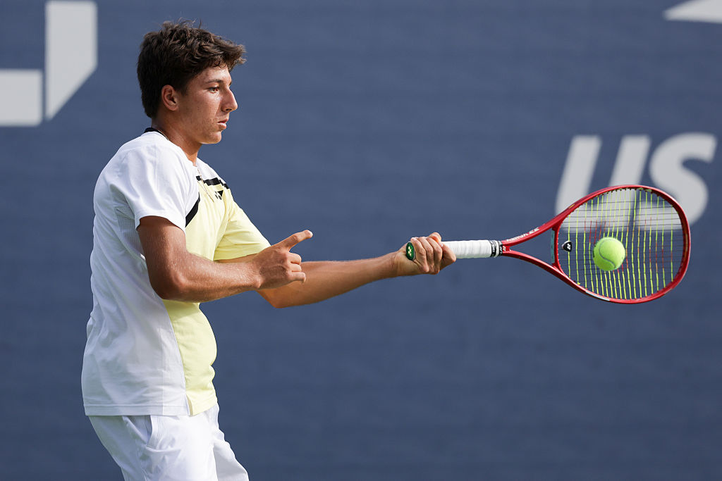 Τέοντορ Νταβίντοφ: Ο 16χρονος με τα δύο forehands «συστήνεται» στο MP!