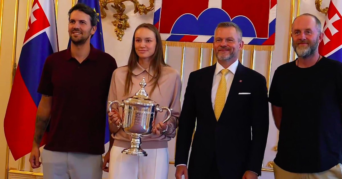 Στο Προεδρικό Μέγαρο της Σλοβακίας η Ριμπάκινα (vid) featured image